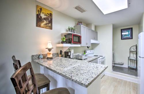 Westwego Apartment | 2 Mi to TPC Louisiana: Avondale Apt w/Patio