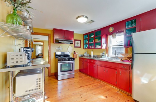 Fayetteville House | 2 Mi to UA: Central Fayetteville Home w/Patios