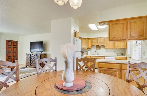 Sandia Ridge House | 2 Mi to UNM Campus: Home in Quiet Area of ABQ