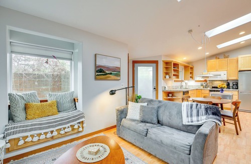 Southeast Eugene Apartment | 2 Mi to UO, Track Championships: Eugene Retreat!