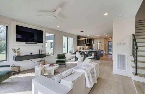 East Raleigh Apartment | 2 Mi to Wakemed: Modern Raleigh Duplex w/Yard