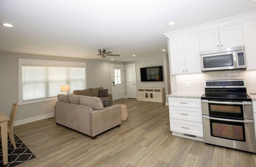 Aberdeen House | 2 Miles to Pinehurst Resort, Private Cottage on 2-Acres