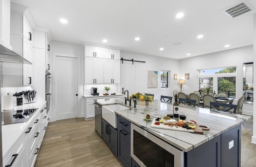 Apollo Beach House | 2 Million $ Villa Heated Pool w/Luxury Spa 6BR & 6BR Waterfront by Canal