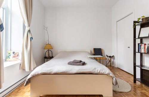 Montreal House | 2 min from Bell Center, Downtown & metro station