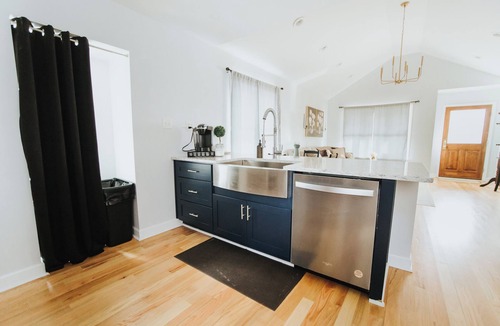 Downtown House | 2 Min Ride to Downtown, Stylish Spacious 3 BR Home