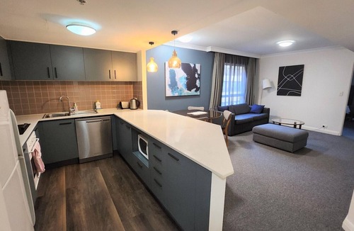 Chatswood Apartment | 2 min to the station