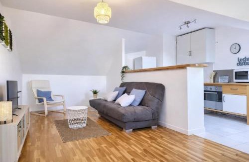 Les Perroquets Apartment | 2 Mins from Train Station - Paris & DisneyLand - Cosy à Quatre