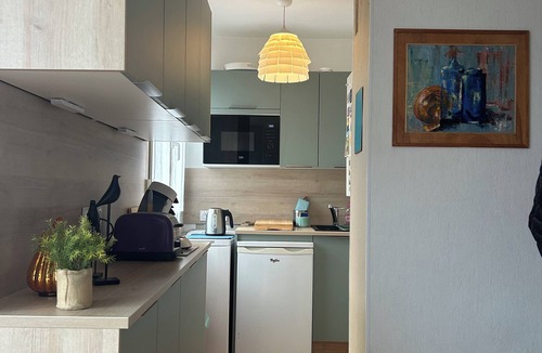 Luc-sur-Mer Apartment | 2 minutes walk from the beach, F2 in mezannine