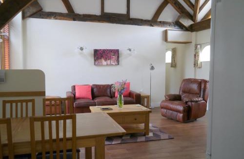 Clayton House | 2 Moatside Cottages