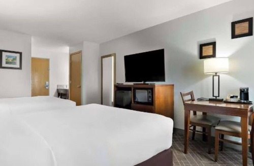 Joliet Hotel | 2 Modern Comfort Inns Joliet—Close to I-55, Harrah’s Casino & Great Dining Spots