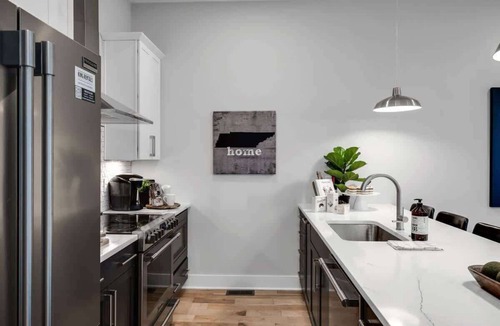 Nashville Condo | 2 Nashville Retreats Private Rooftops