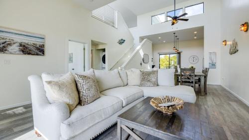 Oceano House | 2 Oceanfront Homes w Rooftop Deck Views Steps to the Sand