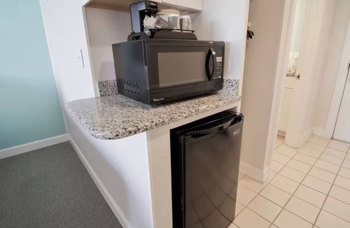 Pawleys Island Hotel | 2 Oceanfront Rooms w/Balcony & Easy Beach Access Near Pawleys