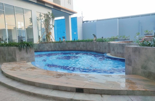 Sidoarjo Apartment | 2 Pax Wooden Accents Studio At Suncity Residence