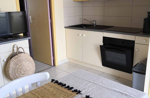 La Rogere Apartment | 2-person apartment Ground floor near center