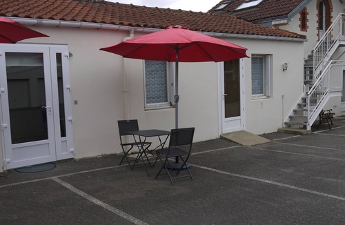 La Rogere Apartment | 2-person apartment Ground floor near center
