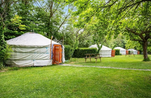 Saint-Benoit-des-Ondes Cabin | 2-person caravan