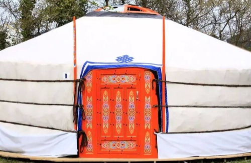 Saint-Benoit-des-Ondes Cabin | 2-person caravan