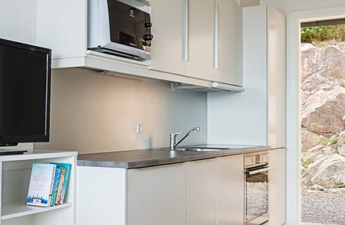 Sandkaas House | 2 Person Holiday Home in Allinge