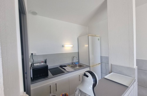 Olonne-sur-Mer Apartment | 2-person studio, private enclosed terrace, private parking space