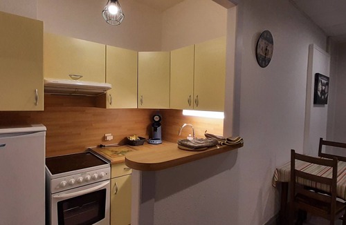 Vittel Apartment | 2-PERSON STUDIO NEAR THE SPA