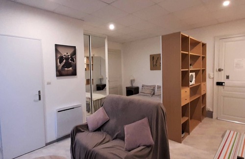 Vittel Apartment | 2-PERSON STUDIO NEAR THE SPA