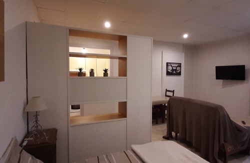 Vittel Apartment | 2-PERSON STUDIO NEAR THE SPA