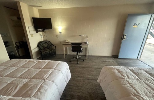 Walla Walla Hotel | 2 Pet-Friendly Accommodations in Walla Walla | Free Parking, Pets Allowed
