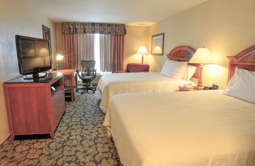 Chinatown Hotel | 2 Pet-Friendly Rooms with Breakfast, Pool, and Quick Drive to CityCentre