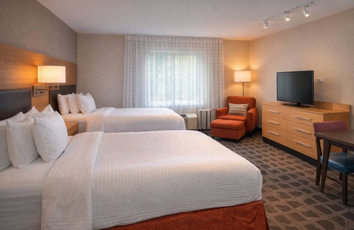 Morrisville Hotel | 2 Pet-Friendly Studios with Full Kitchen and Breakfast – Ideal for Long Stays