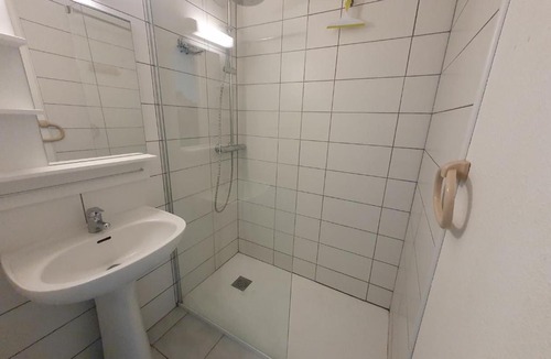 Sete Apartment | 2 pièces cabine Sète avec vue sur canal et parking privé - FR-1-338-311