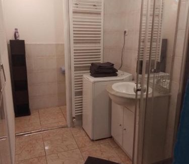 Saint-Claude Apartment | 2 pièces cocooning