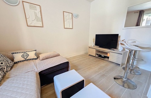 Asnieres-sur-Seine Apartment | 2 pieces Metro close code access