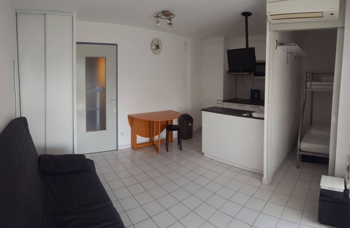 La Petite Motte Apartment | 2 pieces The Golden Cypress