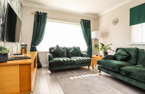 Garstang House | 2 Pine Grove