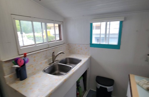 Port Stanley Cottage | 2 Private Beach Front Cottages on the Lake in Beautiful Port Stanley