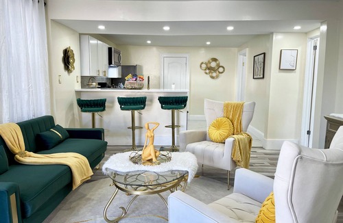 Utica House | 2 Private Units for Groups/Near Nexus & Wynn