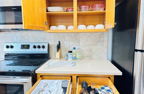 Egg Harbor Township House | 2 Queen Bed Room , Pet allowed , Crib , Egg Harbor township