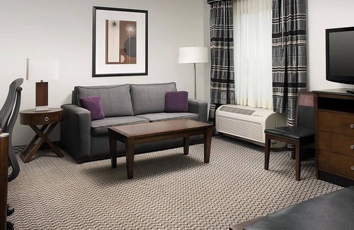 Athens Hotel | 2 QUEEN BEDS STUDIO SUITE W/SOFABED NONSMOK