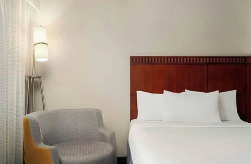 Salisbury Hotel | 2 Queens | Courtyard Salisbury | Ocean City Base, Indoor Pool, Stadium