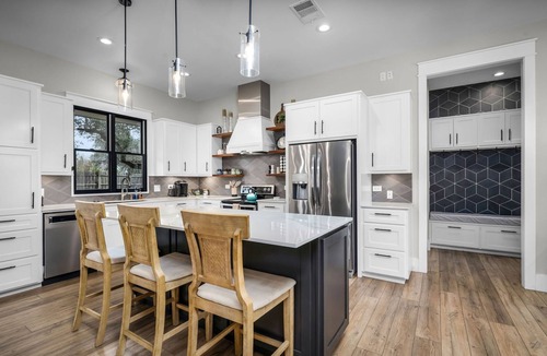 Kyle House | 2 River Cabins with Fire Pit & BBQ | Group Ready!