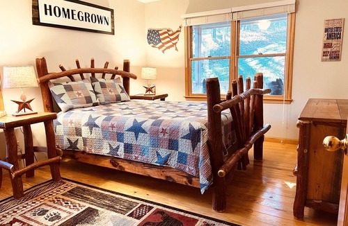 Ellijay Resort | 2 River Front Cabins side by side! 7th night free! Ask host