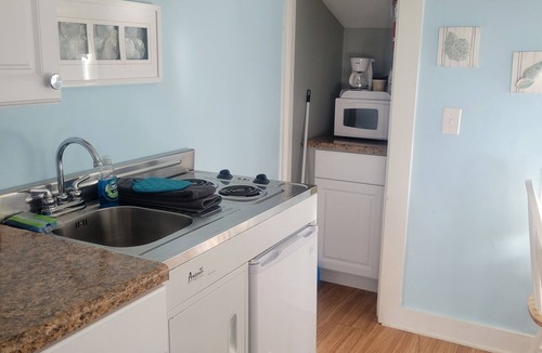 Cape Neddick Hotel | 2 River Road Inn and Cottages