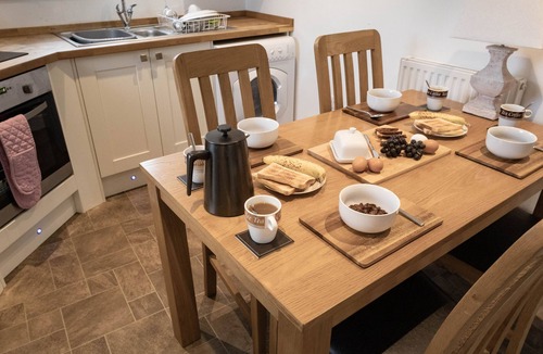 Barnard Castle Apartment | 2 RIVERSIDE, pet friendly in Barnard Castle