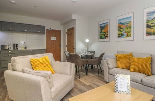 Stoney Middleton Cottage | 2 Rock Mill Holiday Apartments