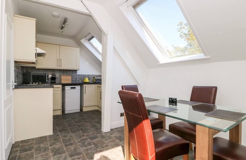 Malton Cottage | 2 RODGERS MEWS, romantic, character holiday cottage in Malton