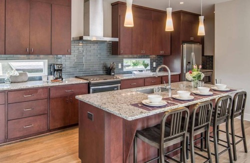 Edgehill House | 2 Rooftop Homes Walk to Gulch & Broadway!