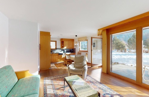 Celerina-Schlarigna Apartment | 2-room apartment on the ground floor, with about 60 m2.