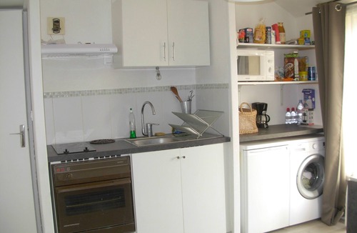 Villers-sur-Mer Apartment | 2 room apartment for 4 persons balcony 150 m from the beach and shops