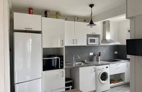 Villers-sur-Mer Apartment | 2-room apartment with balcony steps from the beach, WIFI and parking